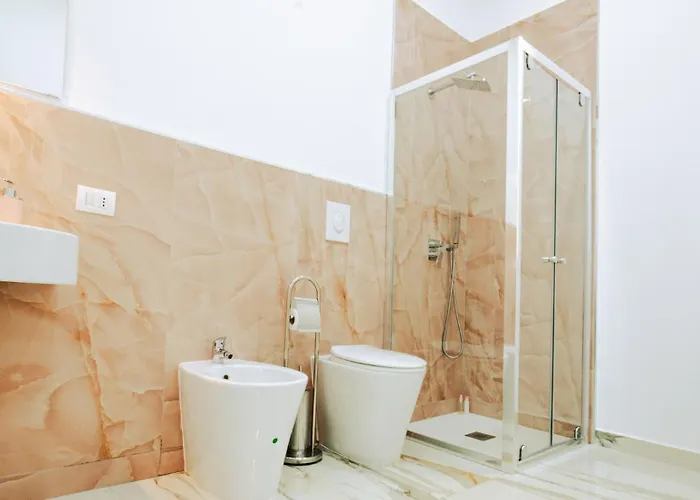 Light Πανσιόν Νάπολη