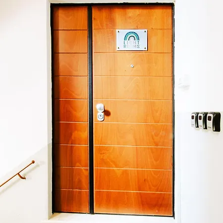 Light Πανσιόν 4*