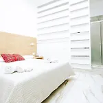 Light 招待所 那不勒斯